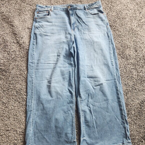 American Eagle Outfitters Denim - AE Dreamy Drape Stretch Super High-Waisted Baggy Wide-Leg Jean Size 20